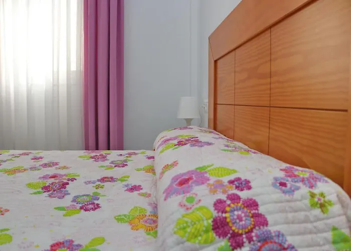 Reyes Catolicos * 科尼尔-德拉弗龙特拉